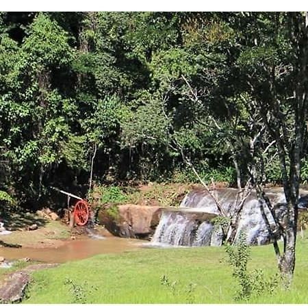 Chales Cachoeira Do Cafundo Буэну-Брандан Экстерьер фото