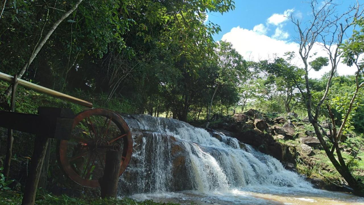 Chales Cachoeira Do Cafundo Буэну-Брандан Экстерьер фото